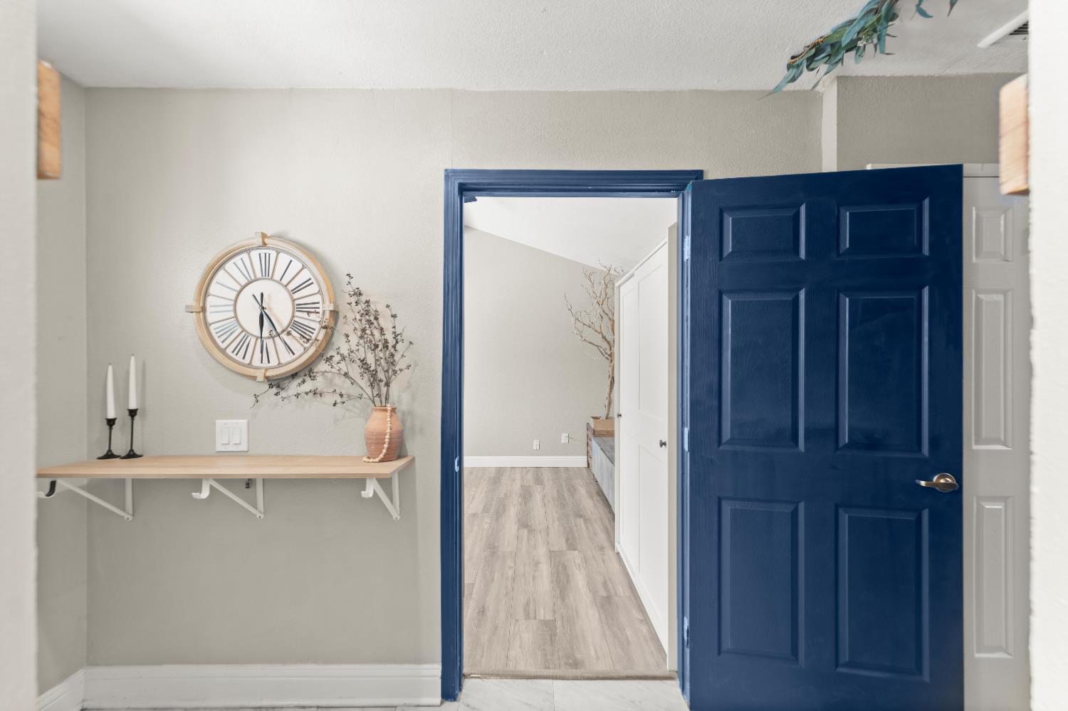 Detail Gallery Image 12 of 66 For 2915 Baronet Way, Sacramento,  CA 95833 - 4 Beds | 2 Baths