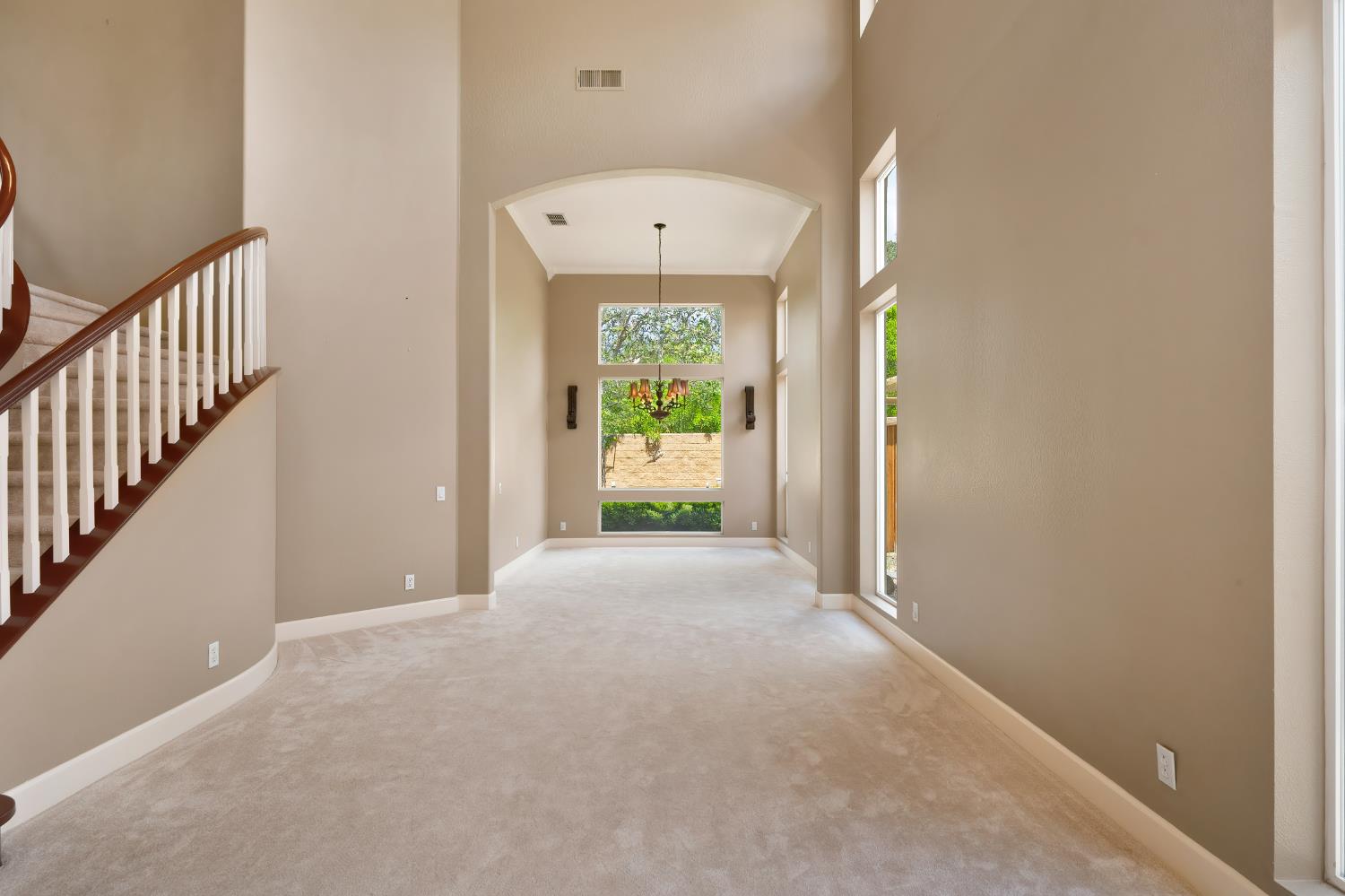 Detail Gallery Image 8 of 52 For 4001 Ironwood Dr, El Dorado Hills,  CA 95762 - 5 Beds | 3 Baths