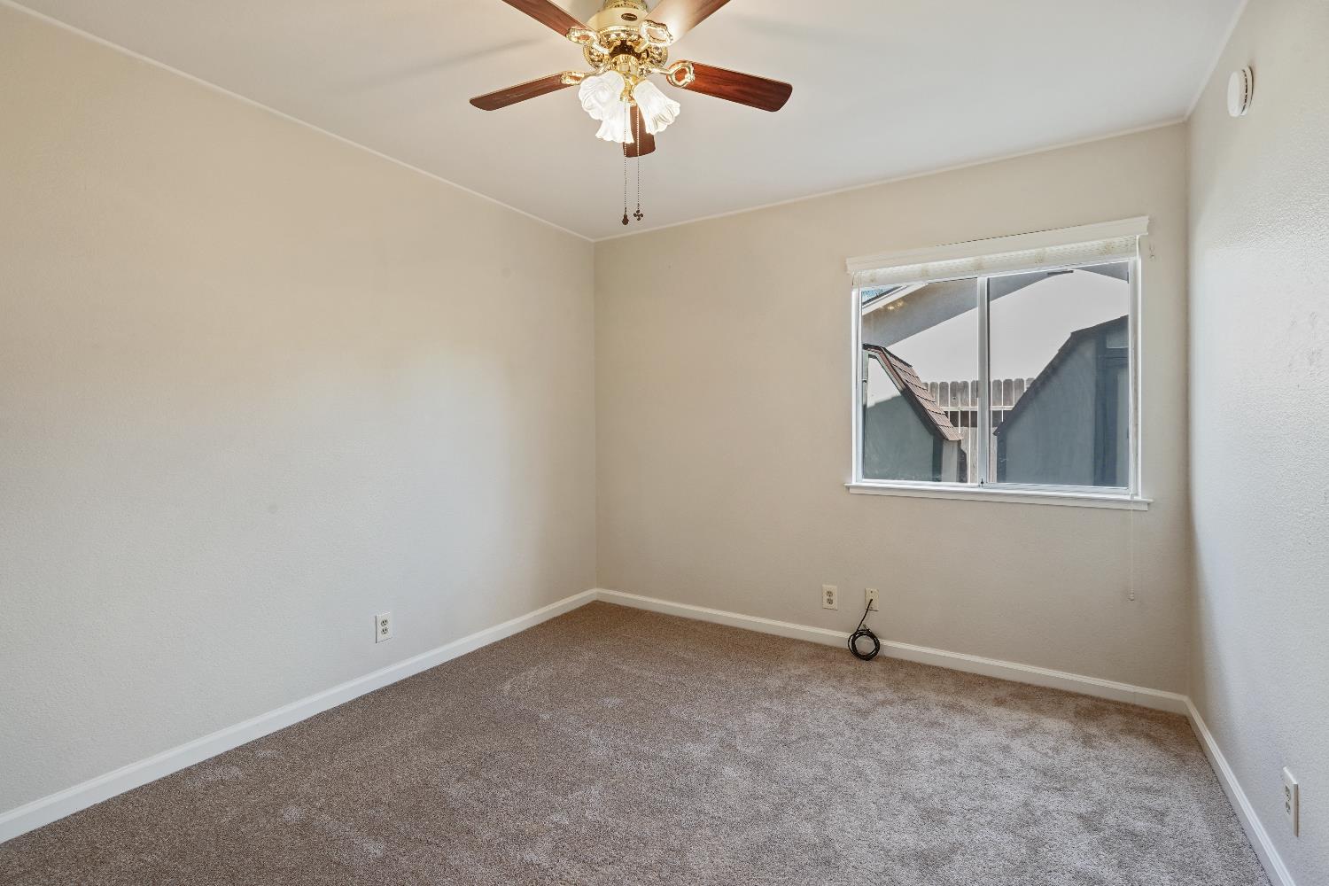 Detail Gallery Image 27 of 61 For 6001 Laguna Villa Way, Elk Grove,  CA 95758 - 3 Beds | 2 Baths