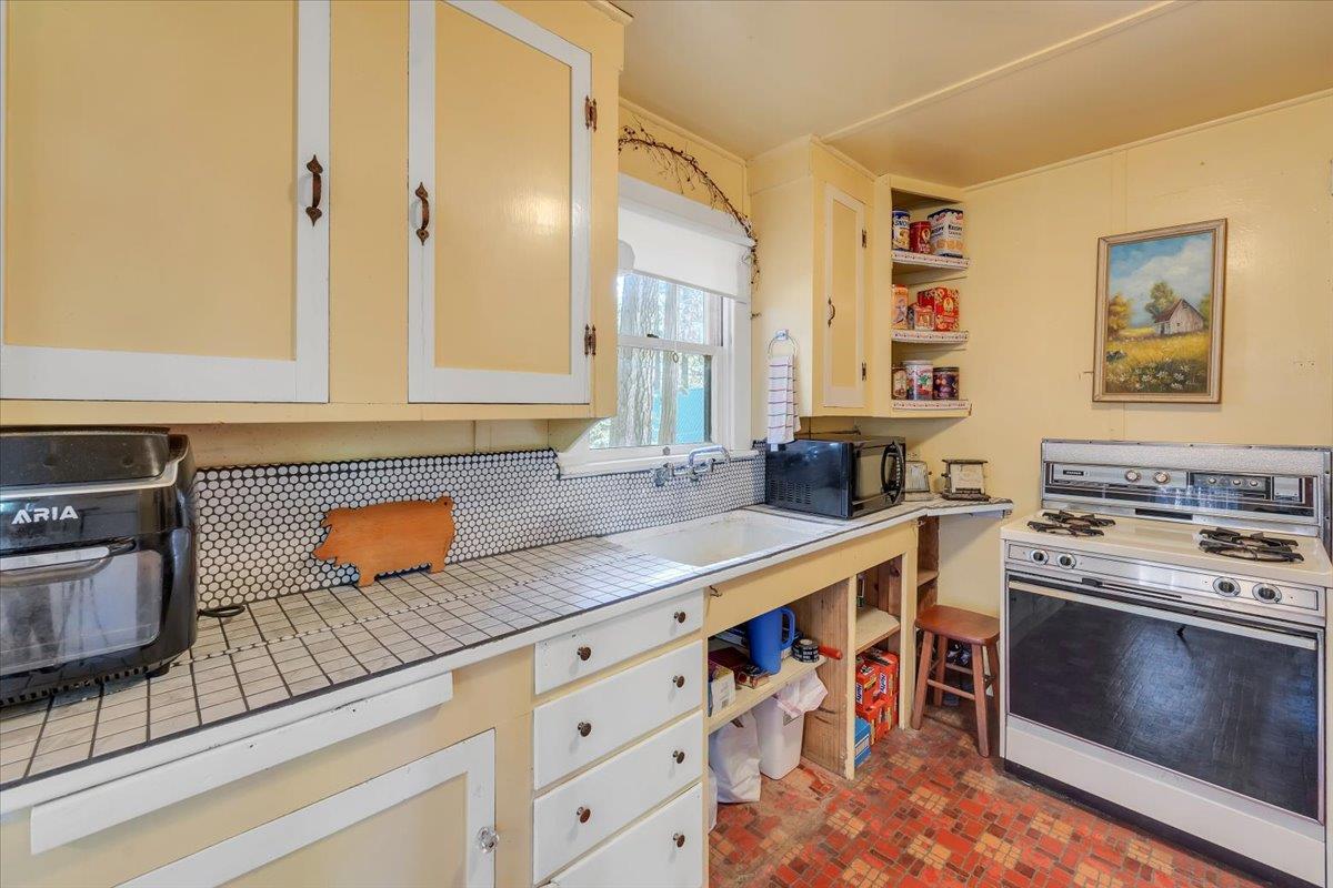 Detail Gallery Image 13 of 39 For 25885 Mono Dr, Long Barn,  CA 95335 - 2 Beds | 1/1 Baths