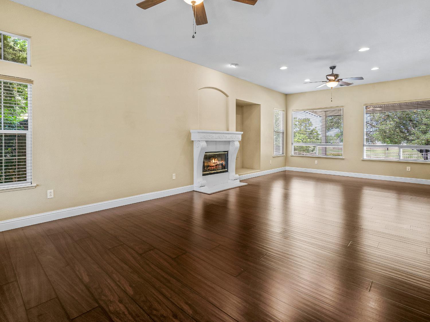 Detail Gallery Image 3 of 61 For 15325 Murieta South Pkwy, Rancho Murieta,  CA 95683 - 3 Beds | 2 Baths