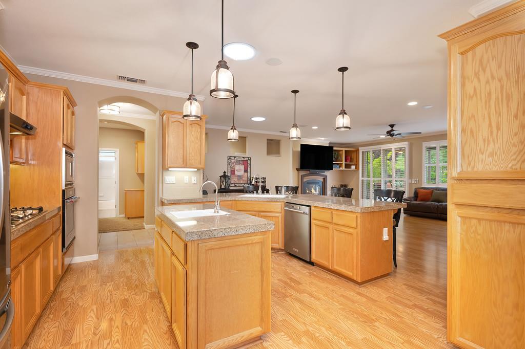 Detail Gallery Image 11 of 62 For 24643 Camelia Way, Auburn,  CA 95602 - 4 Beds | 2 Baths