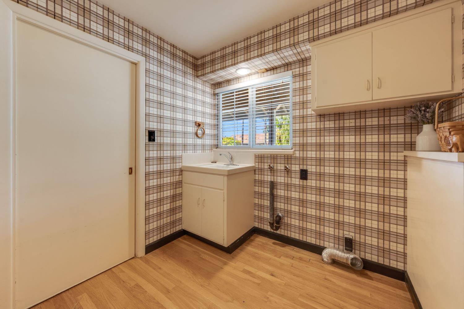 Detail Gallery Image 32 of 43 For 4138 Yacht Harbor Dr, Stockton,  CA 95204 - 3 Beds | 2 Baths