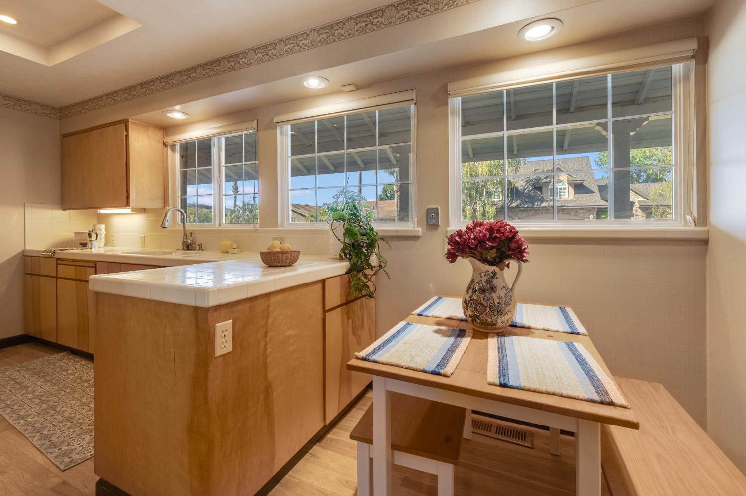 Detail Gallery Image 7 of 43 For 4138 Yacht Harbor Dr, Stockton,  CA 95204 - 3 Beds | 2 Baths
