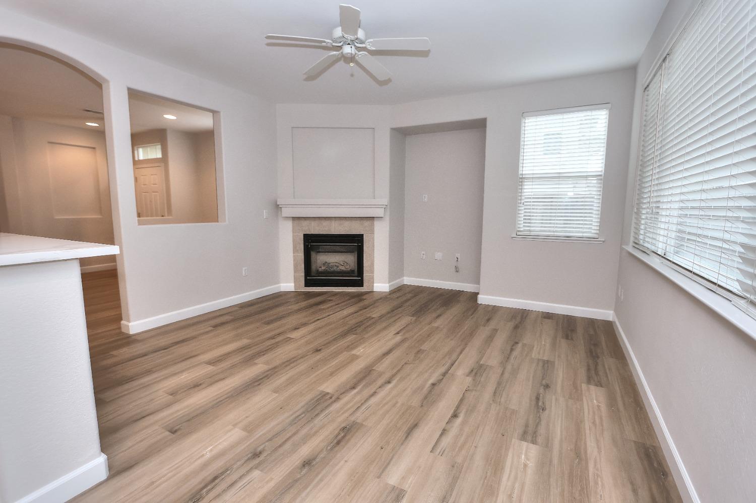 Photo #24: 225063611 Listing: Photo #24