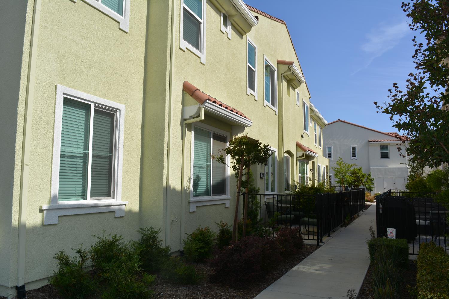 Photo #2: 225064211 Listing 