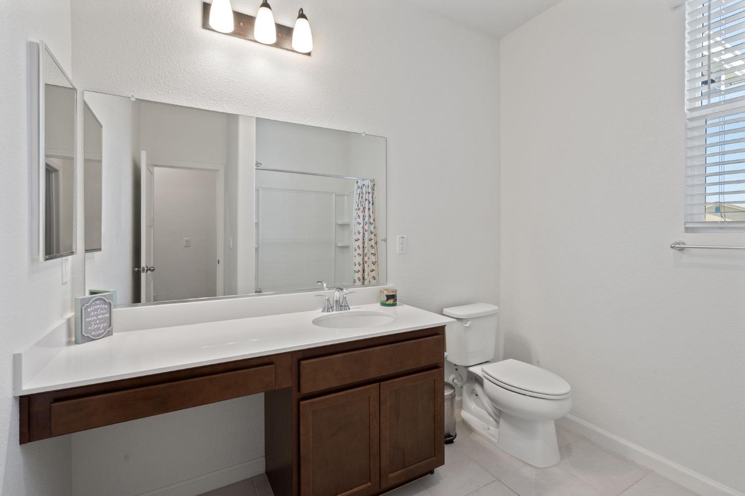 Detail Gallery Image 20 of 26 For 1822 Chelsea Ct, Plumas Lake,  CA 95961 - 3 Beds | 2 Baths