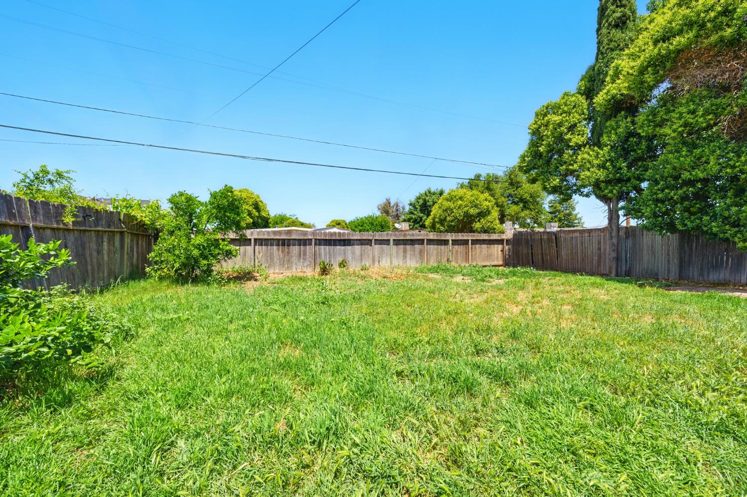 Detail Gallery Image 23 of 26 For 2357 E Euclid Ave, Stockton,  CA 95205 - 2 Beds | 2 Baths