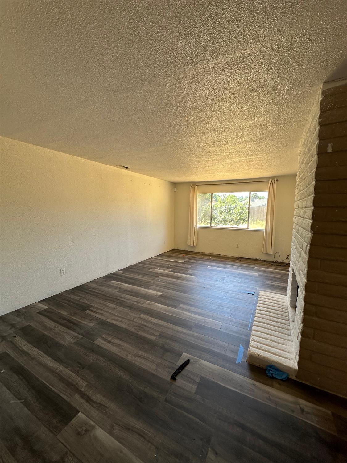 Detail Gallery Image 9 of 22 For 9211 Eaglepoint Ln, Stockton,  CA 95210 - 3 Beds | 2 Baths