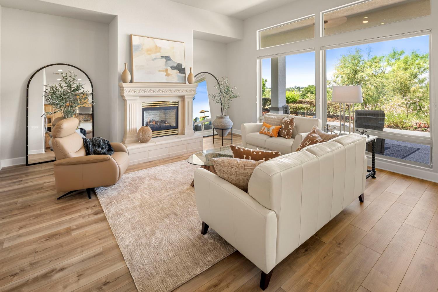 Detail Gallery Image 10 of 63 For 1584 Summerhill Ln, Lincoln,  CA 95648 - 2 Beds | 2/1 Baths