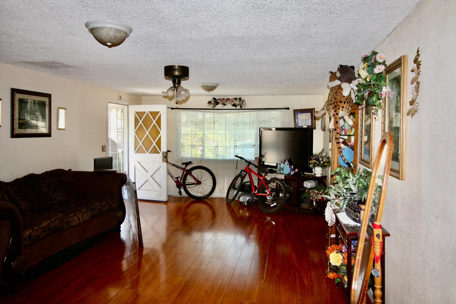 11th Avenue, Olivehurst, California image 7
