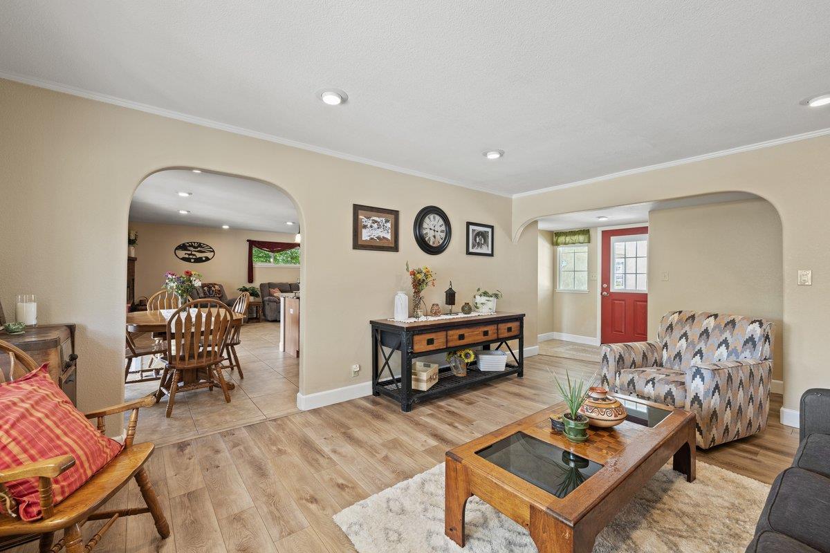 Detail Gallery Image 37 of 56 For 4325 Dias Ln, Loomis,  CA 95650 - 3 Beds | 2 Baths