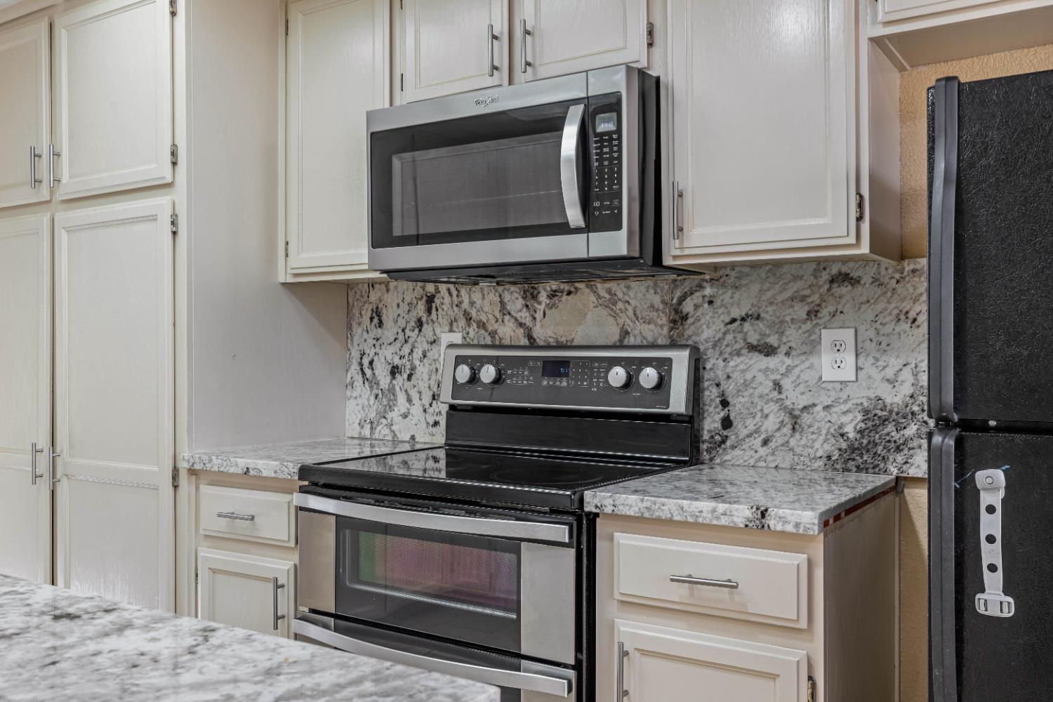 Detail Gallery Image 9 of 42 For 374 Trevor Ave, Oakdale,  CA 95361 - 4 Beds | 2 Baths