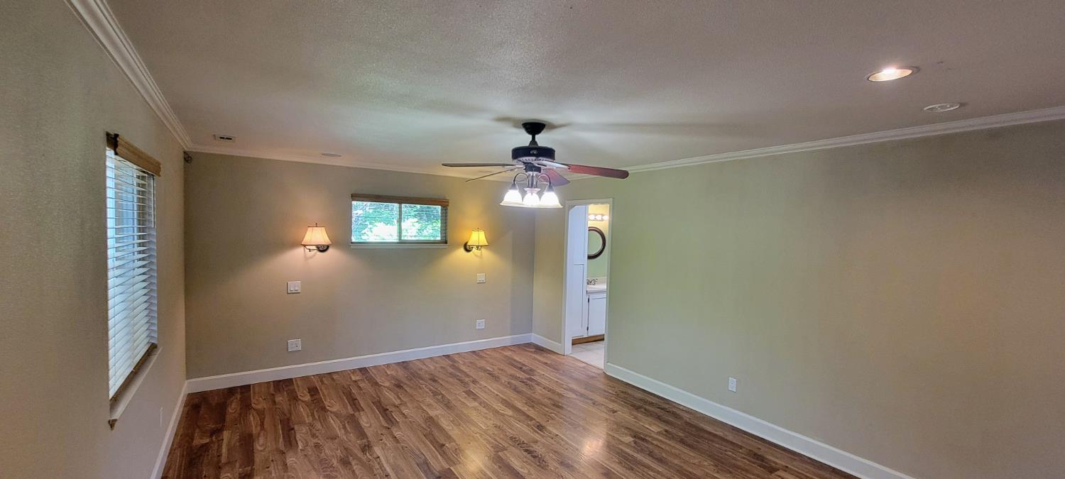 Detail Gallery Image 8 of 28 For 24040 Hitching Post Rd, Sonora,  CA 95370 - 3 Beds | 2 Baths