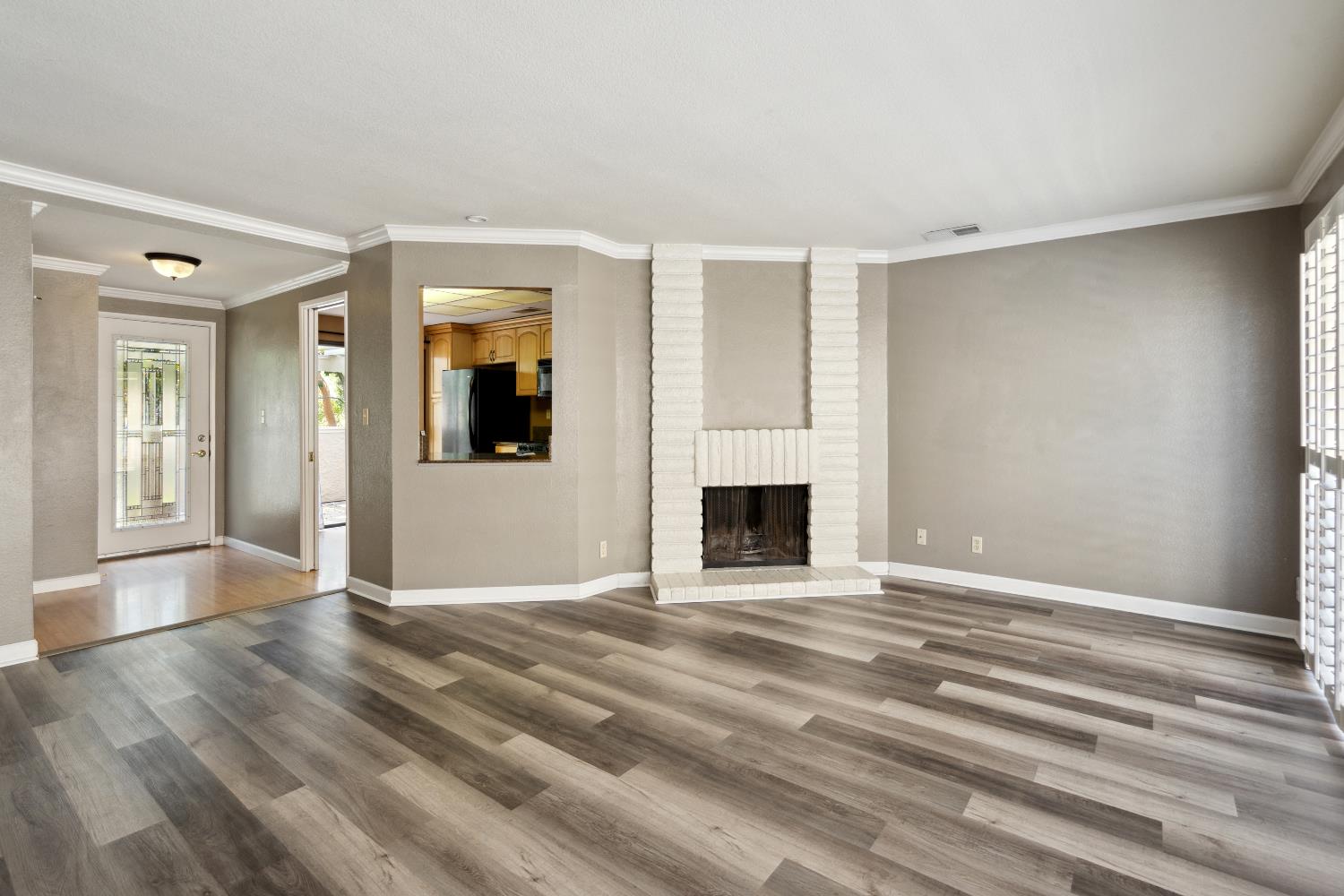 Detail Gallery Image 10 of 29 For 3028 Swallows Nest Dr, Sacramento,  CA 95833 - 2 Beds | 1/1 Baths