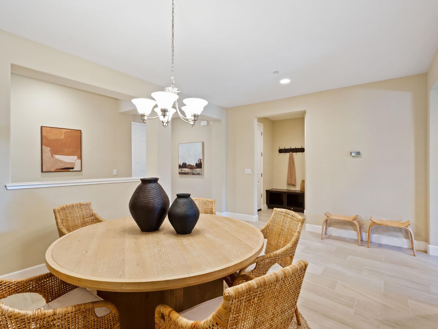 Detail Gallery Image 15 of 41 For 2723 Sweeney Dr, Woodland,  CA 95776 - 4 Beds | 2/1 Baths