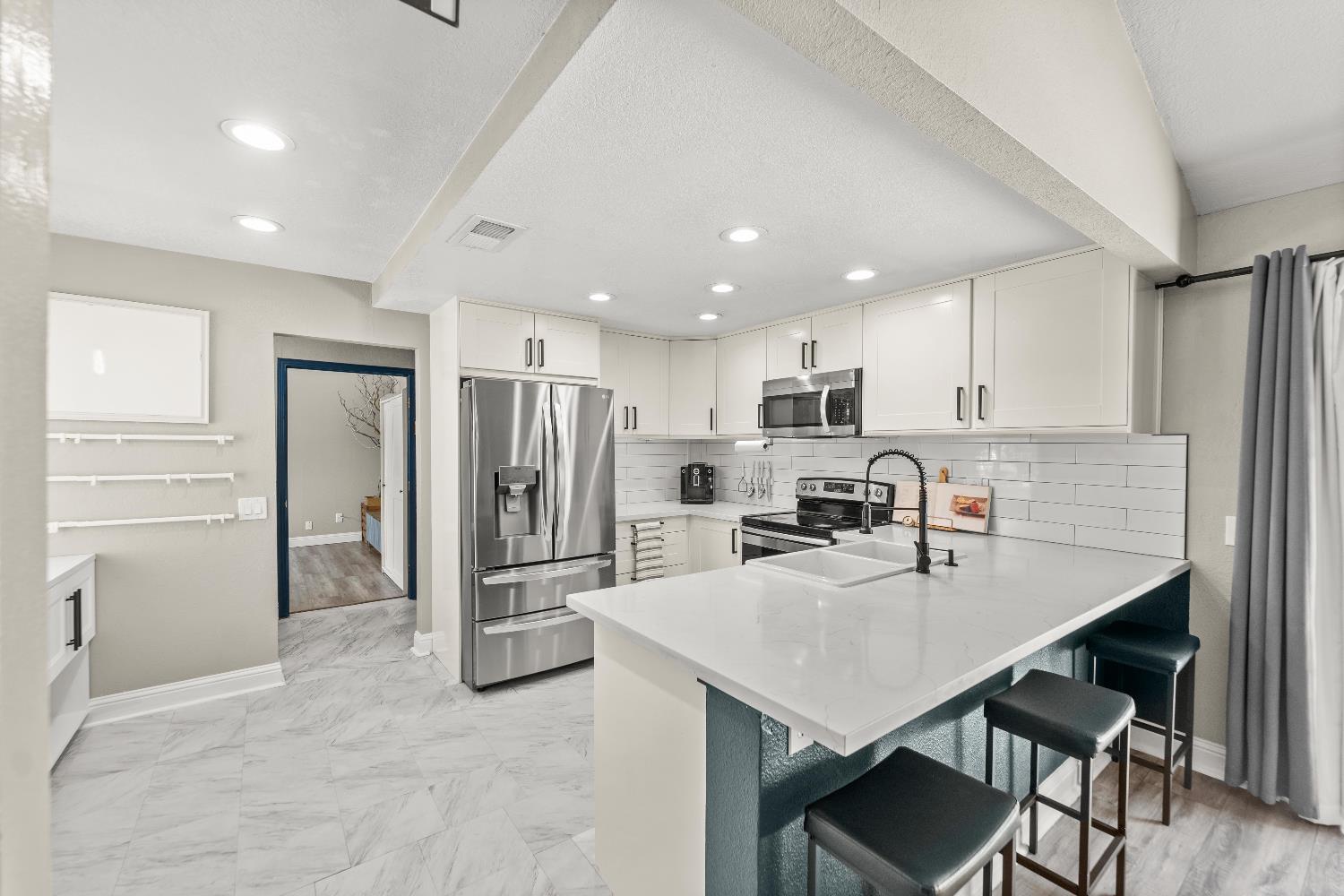 Detail Gallery Image 45 of 66 For 2915 Baronet Way, Sacramento,  CA 95833 - 4 Beds | 2 Baths