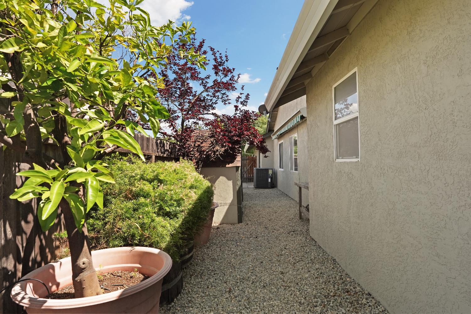 Detail Gallery Image 50 of 61 For 6001 Laguna Villa Way, Elk Grove,  CA 95758 - 3 Beds | 2 Baths