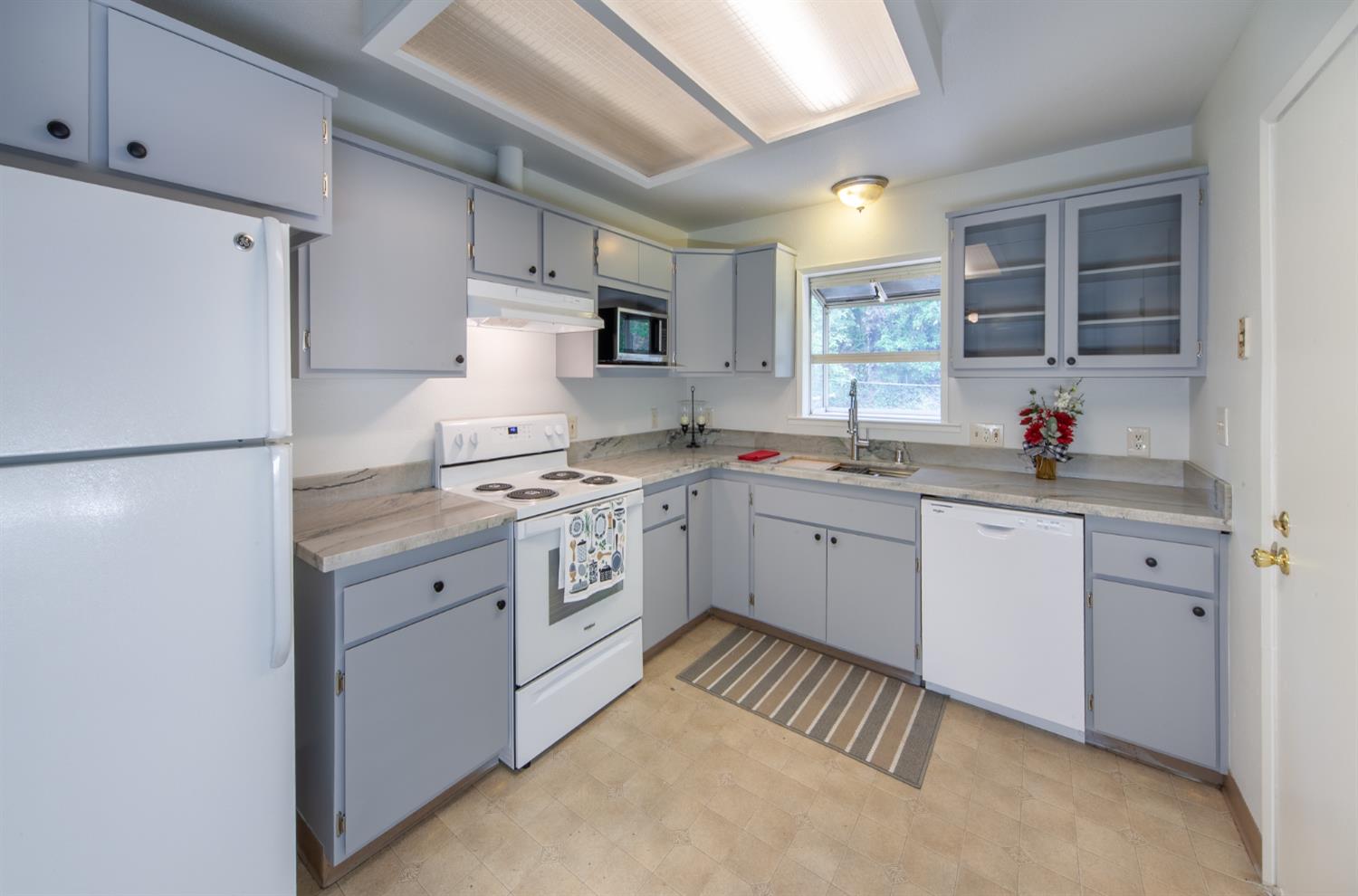 Detail Gallery Image 3 of 26 For 3094 Wiltse Rd, Placerville,  CA 95667 - 3 Beds | 1 Baths