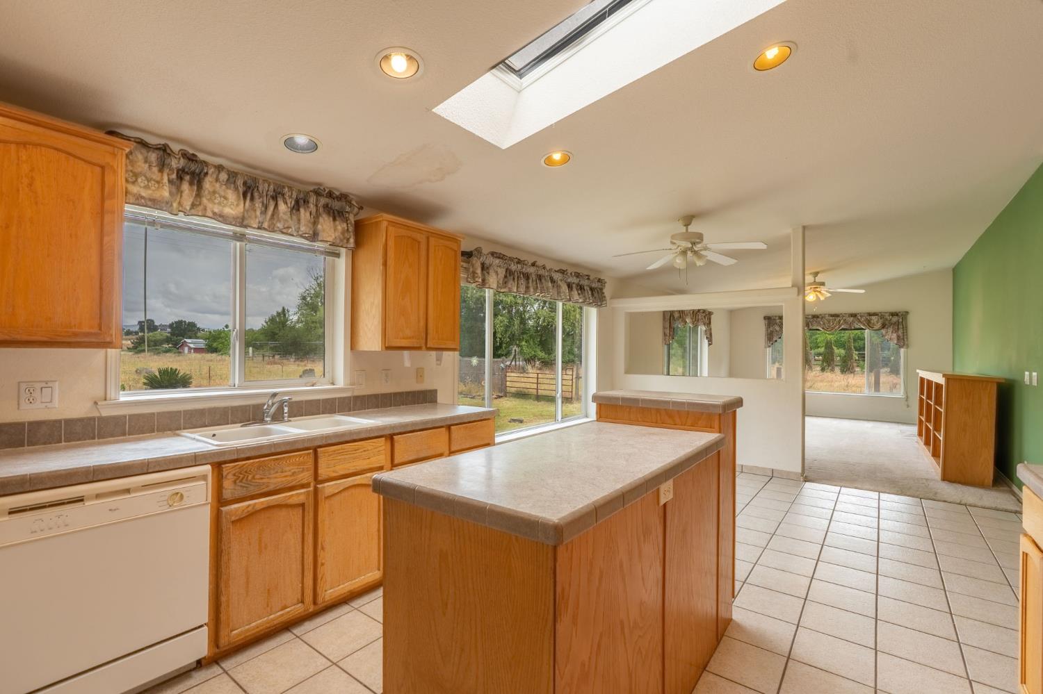 Detail Gallery Image 20 of 52 For 16525 Morrison Road, Oakdale,  CA 95361 - 4 Beds | 3 Baths