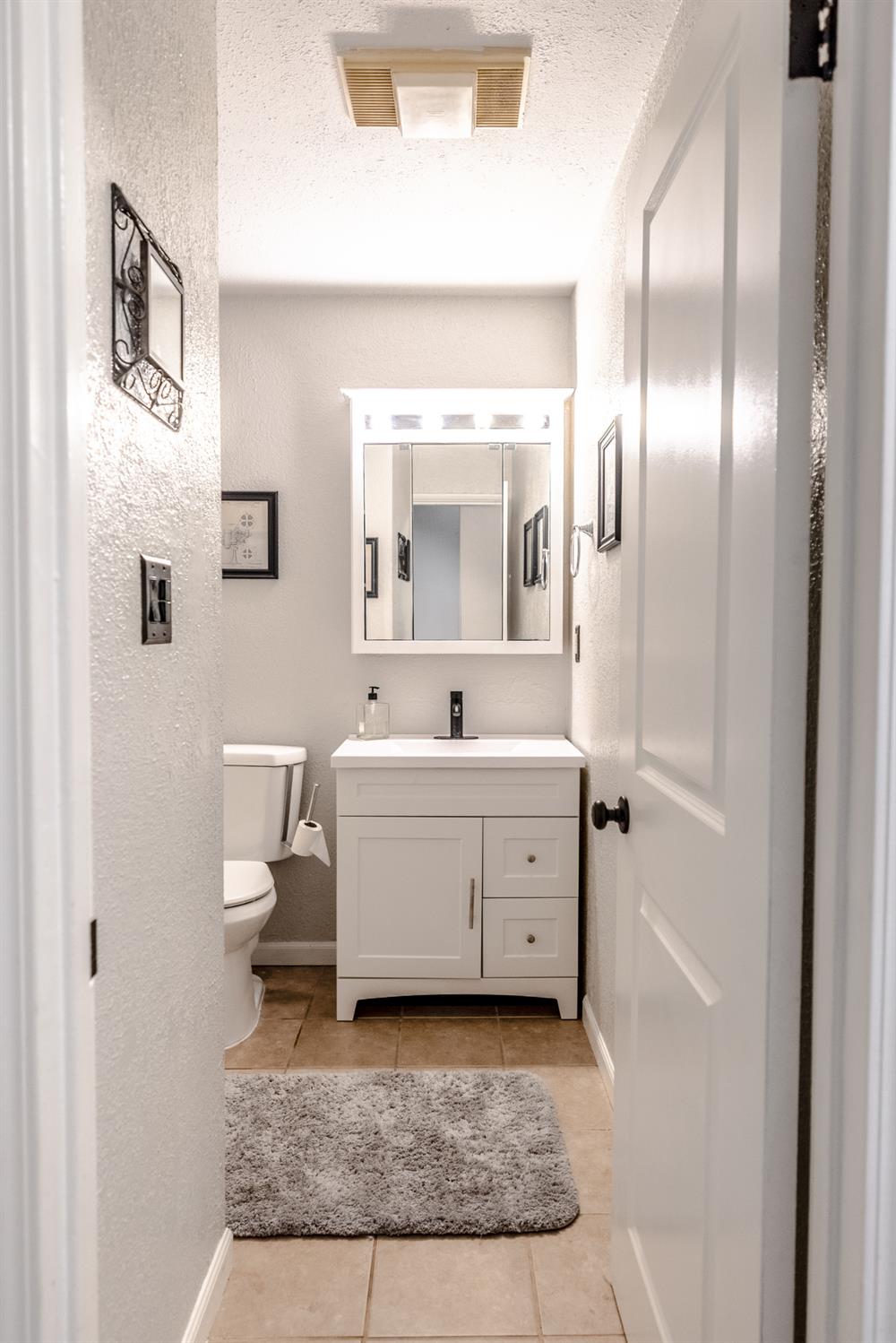 Detail Gallery Image 26 of 64 For 10468 Neiretto Ct, Rancho Cordova,  CA 95670 - 3 Beds | 2 Baths