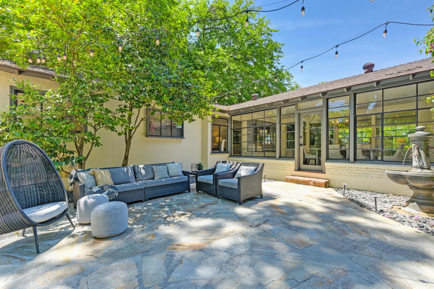 Detail Gallery Image 52 of 64 For 5428 Fair Oaks Blvd, Carmichael,  CA 95608 - 4 Beds | 2 Baths