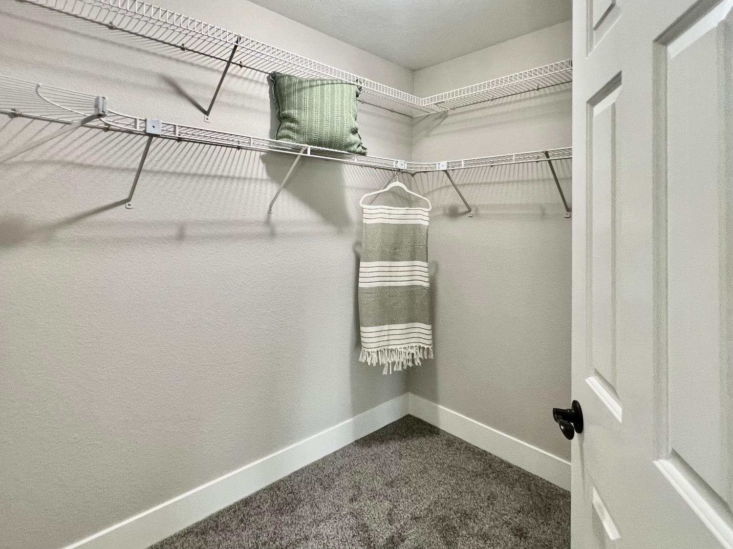Detail Gallery Image 38 of 48 For 3842 Hunters Glen Pl, Antelope,  CA 95843 - 4 Beds | 3 Baths