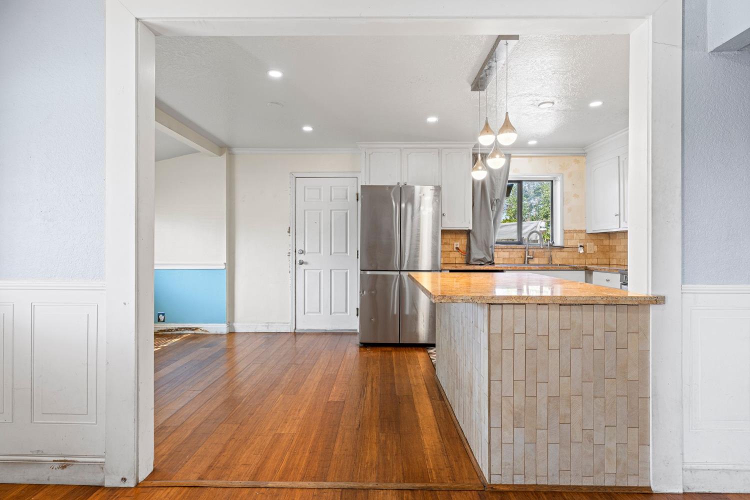 Detail Gallery Image 4 of 28 For 10529 Malaga Way, Rancho Cordova,  CA 95670 - 3 Beds | 2 Baths