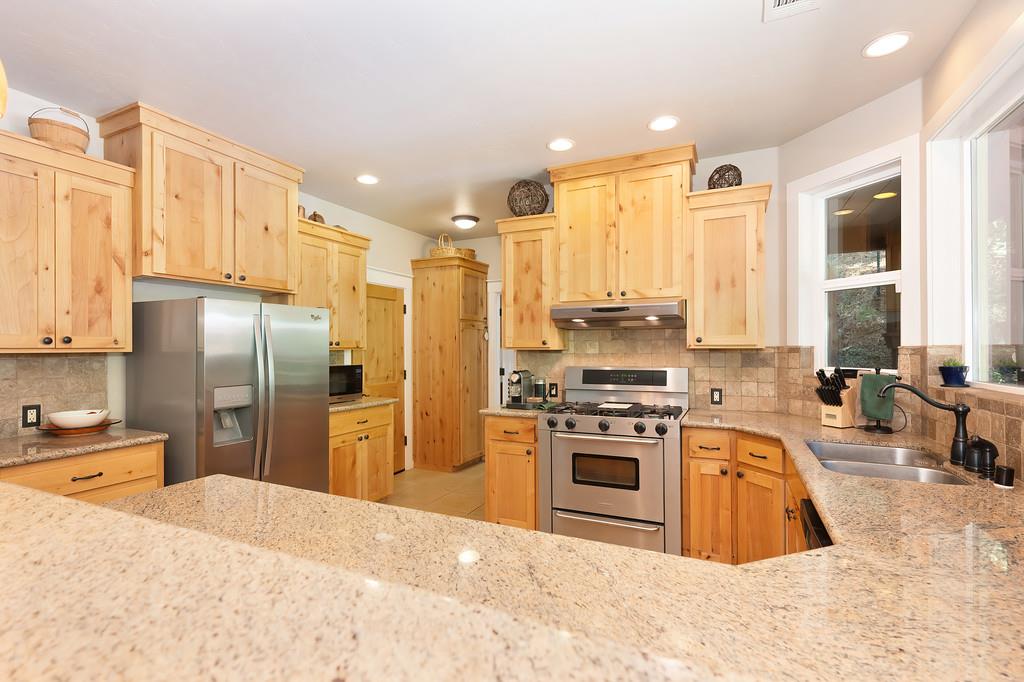 Detail Gallery Image 32 of 92 For 5321 Slalom Ln, Pollock Pines,  CA 95726 - 3 Beds | 2/1 Baths