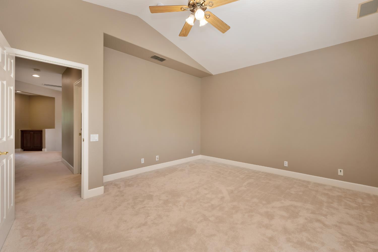 Detail Gallery Image 46 of 52 For 4001 Ironwood Dr, El Dorado Hills,  CA 95762 - 5 Beds | 3 Baths