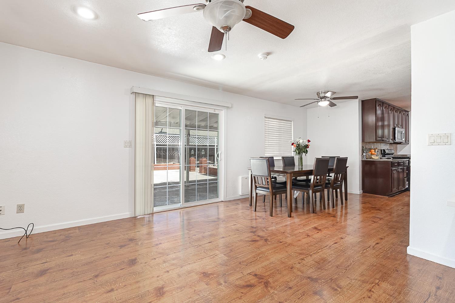 Detail Gallery Image 13 of 25 For 1705 Chapala Way, Modesto,  CA 95355 - 3 Beds | 2 Baths