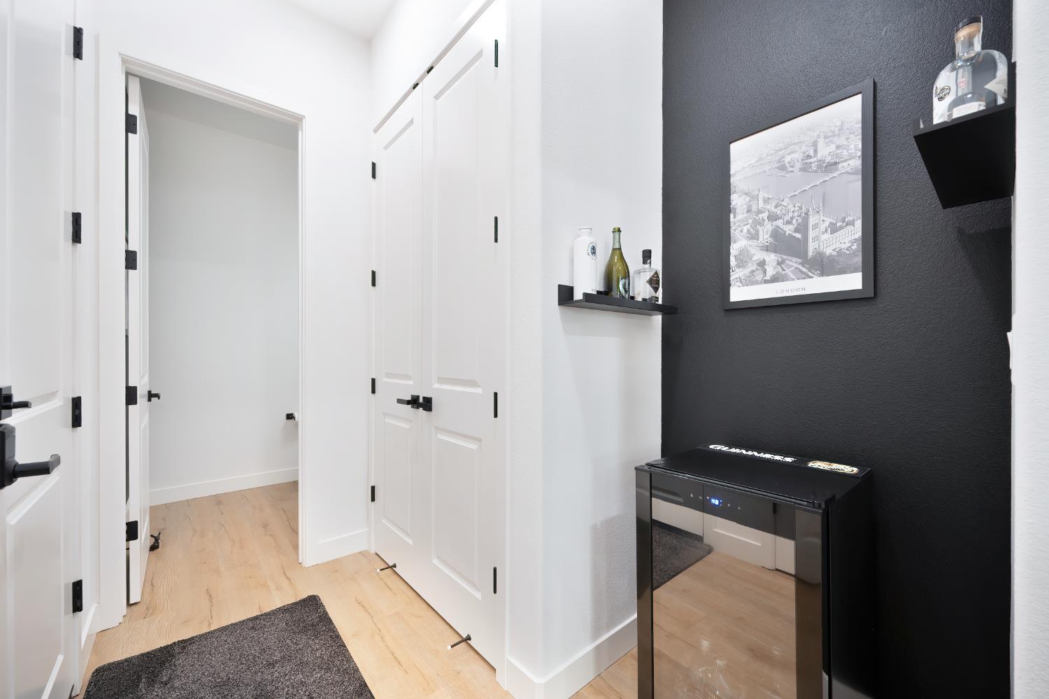 Detail Gallery Image 26 of 53 For 2372 Bastogne, Sacramento,  CA 95818 - 3 Beds | 2/1 Baths