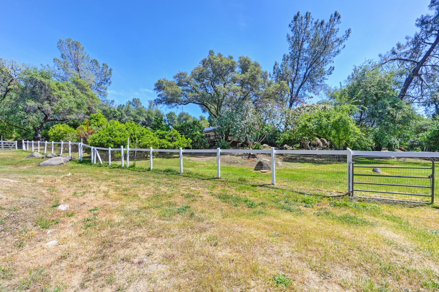 Detail Gallery Image 48 of 97 For 4141 Prospector Rd, Loomis,  CA 95650 - 4 Beds | 2 Baths