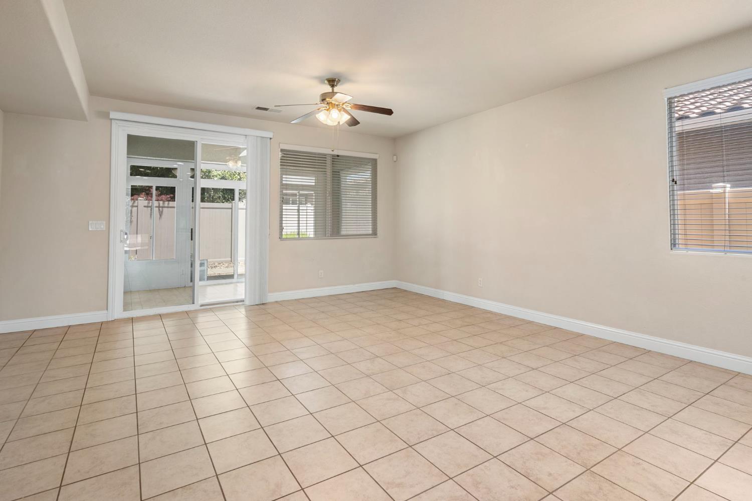 Detail Gallery Image 18 of 59 For 1587 Maple Valley St, Manteca,  CA 95336 - 2 Beds | 2 Baths