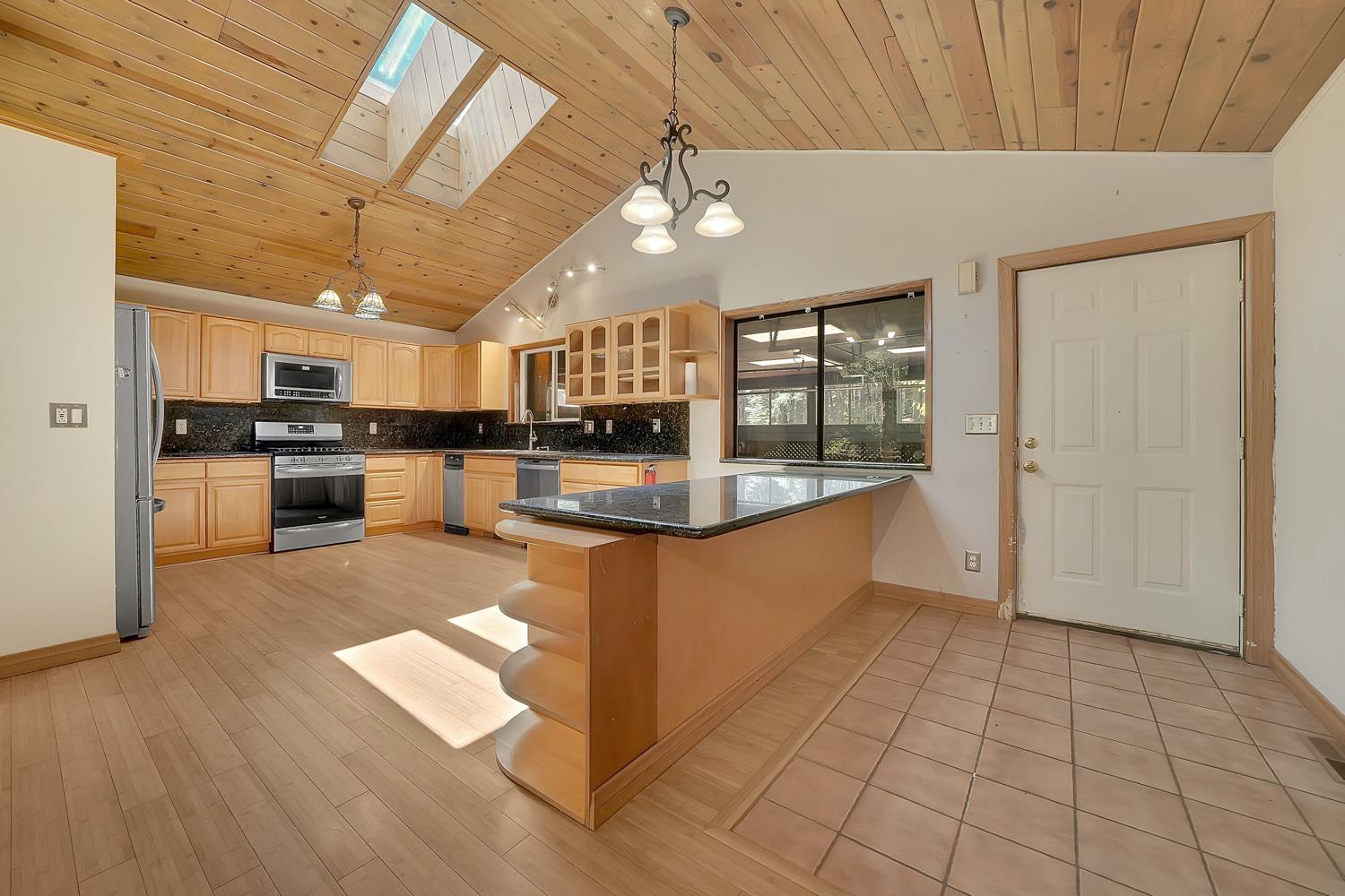 Detail Gallery Image 4 of 82 For 18844 Inspiration Dr, Pioneer,  CA 95666 - 2 Beds | 2 Baths