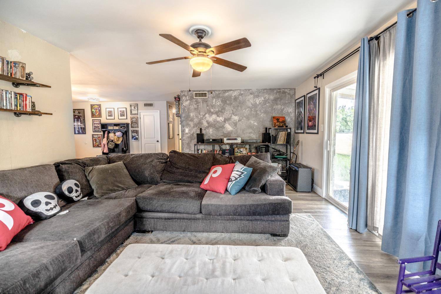 Detail Gallery Image 12 of 64 For 10468 Neiretto Ct, Rancho Cordova,  CA 95670 - 3 Beds | 2 Baths
