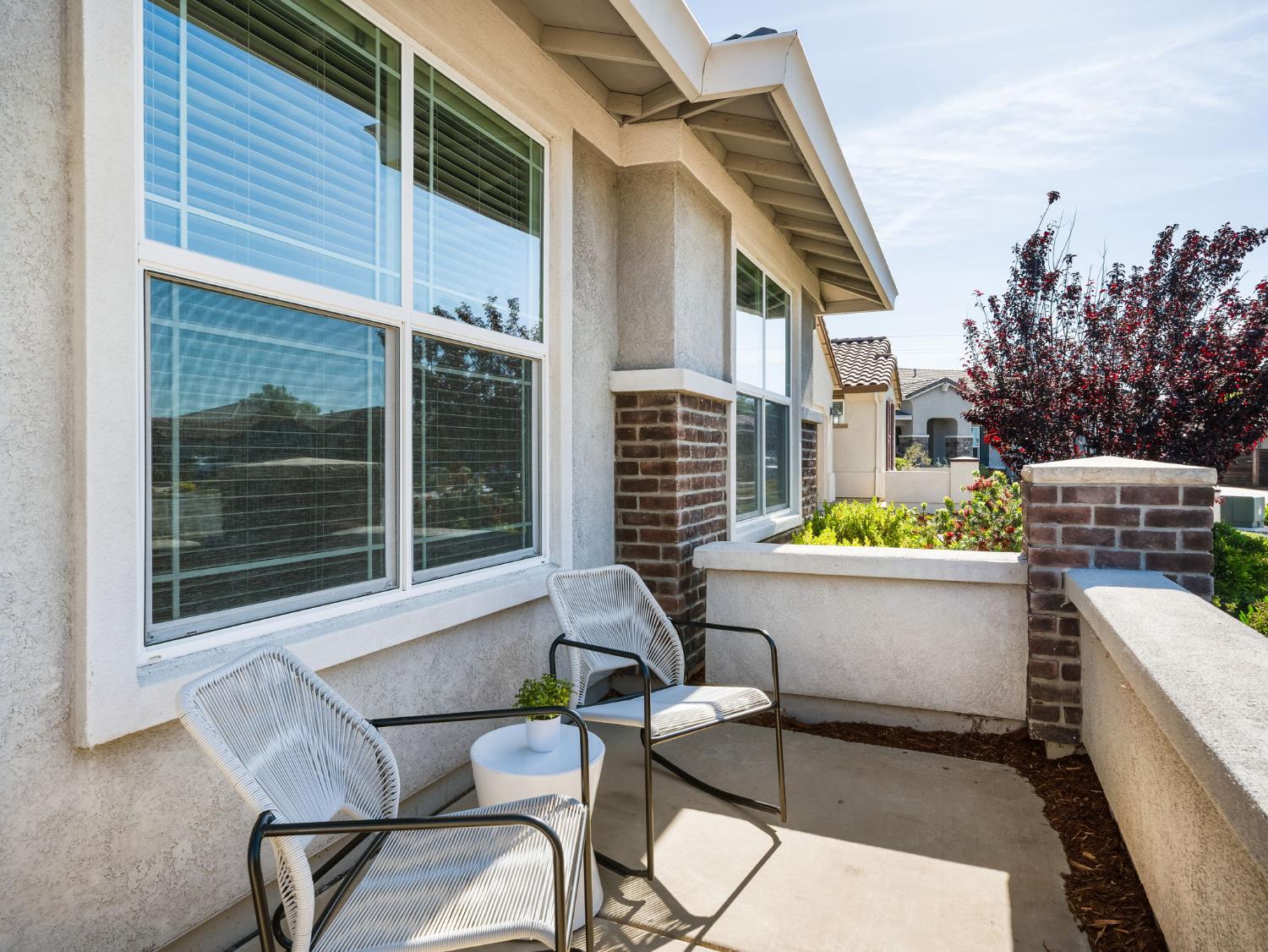 Detail Gallery Image 5 of 41 For 2723 Sweeney Dr, Woodland,  CA 95776 - 4 Beds | 2/1 Baths