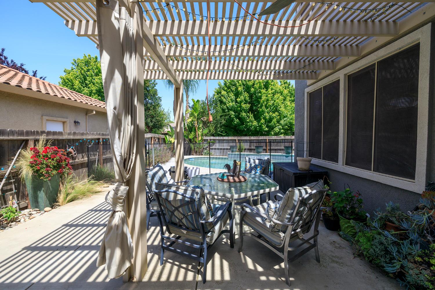 Detail Gallery Image 52 of 67 For 4157 Enclave Dr, Turlock,  CA 95382 - 4 Beds | 3 Baths