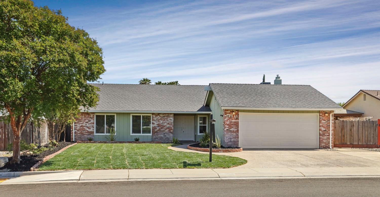 Detail Gallery Image 3 of 45 For 14616 Arapaho Way, Manteca,  CA 95336 - 3 Beds | 2 Baths