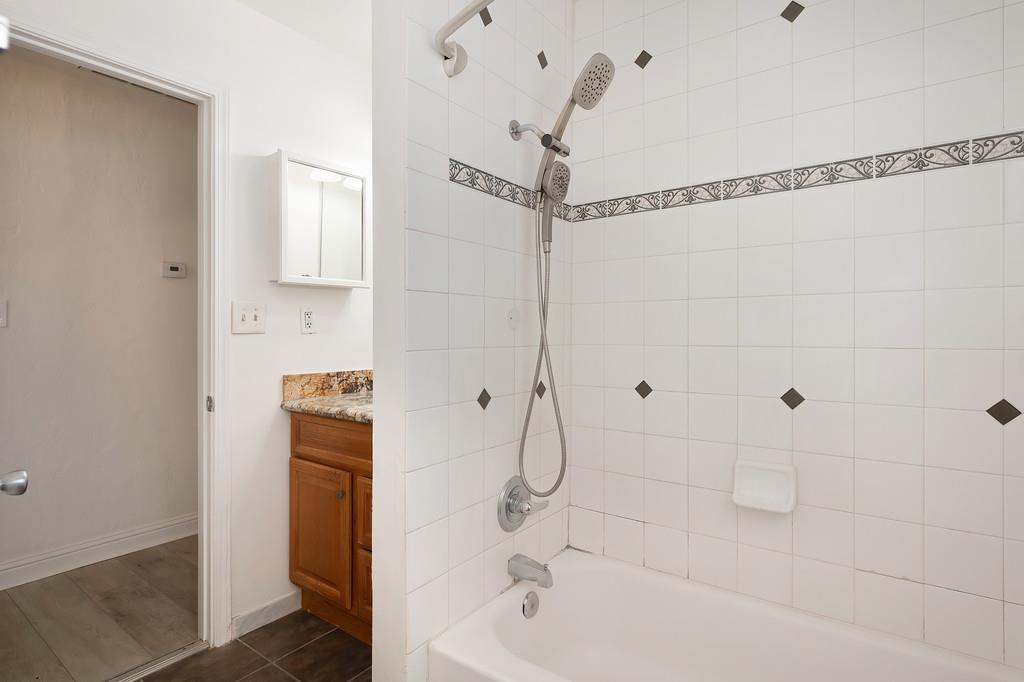 Detail Gallery Image 17 of 28 For 1167 Sonoma Ave, Sacramento,  CA 95815 - 2 Beds | 1 Baths
