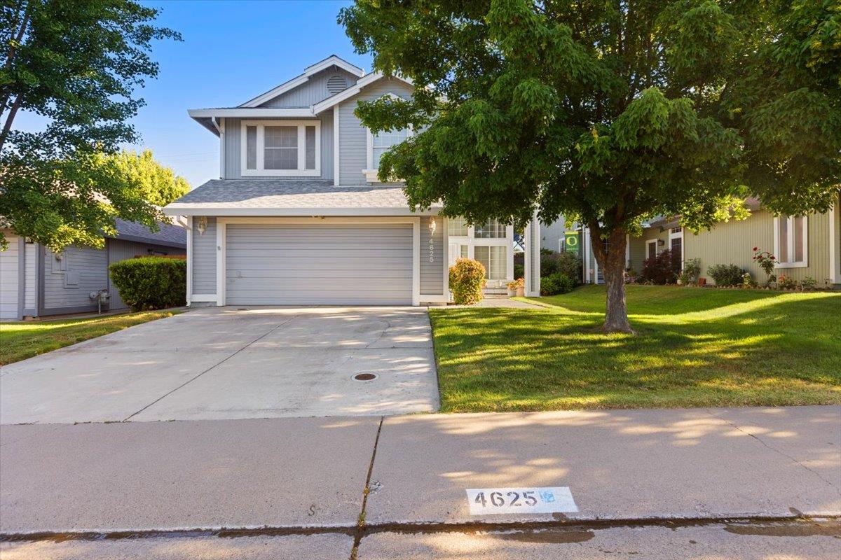 Detail Gallery Image 1 of 31 For 4625 Winter Oak Way, Antelope,  CA 95843 - 4 Beds | 2/1 Baths