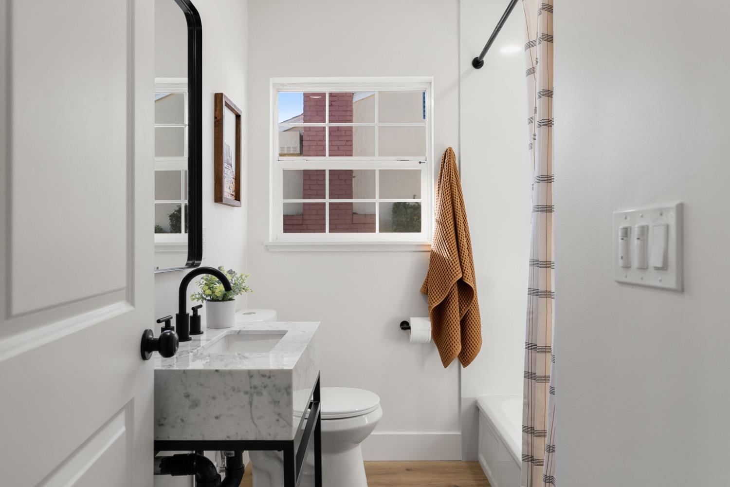 Detail Gallery Image 24 of 49 For 2750 San Luis Ct, Sacramento,  CA 95818 - 3 Beds | 2 Baths