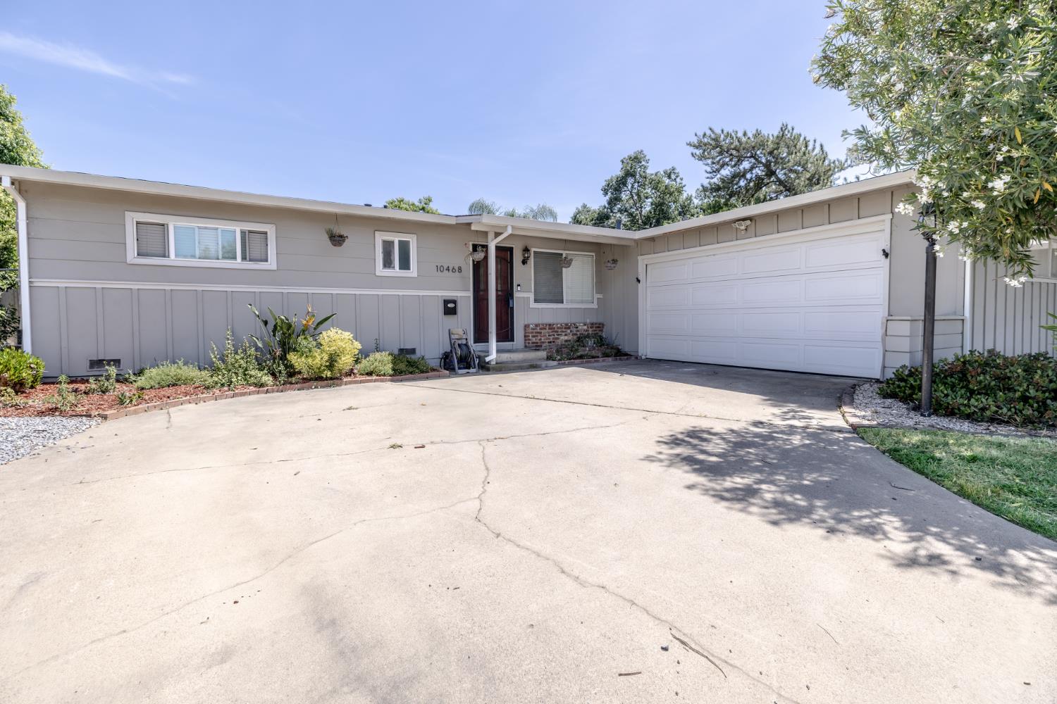 Detail Gallery Image 2 of 64 For 10468 Neiretto Ct, Rancho Cordova,  CA 95670 - 3 Beds | 2 Baths