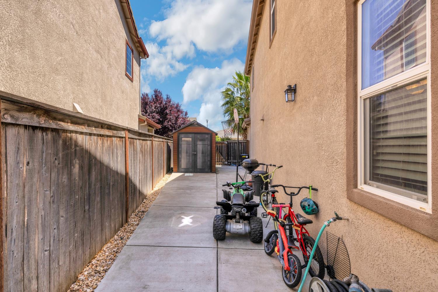 Detail Gallery Image 20 of 43 For 10424 Fossil Way, Elk Grove,  CA 95757 - 4 Beds | 3/1 Baths