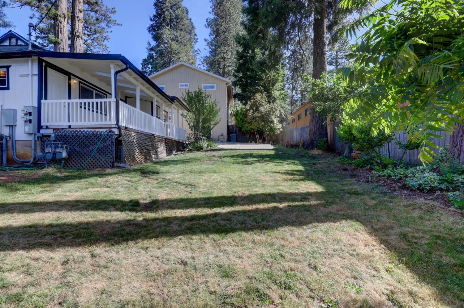 Detail Gallery Image 27 of 62 For 347 E Maryland Dr, Grass Valley,  CA 95945 - 2 Beds | 2 Baths