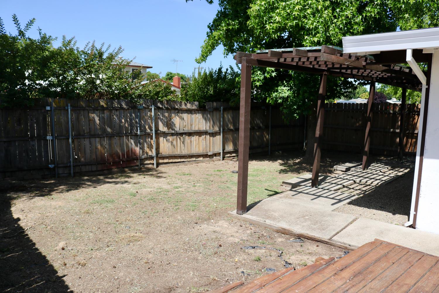 Detail Gallery Image 10 of 12 For 2501 Fernandez Dr, Sacramento,  CA 95822 - 3 Beds | 1 Baths