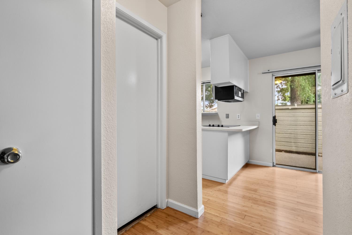 Detail Gallery Image 13 of 36 For 9145 Newhall Dr #57,  Sacramento,  CA 95826 - 2 Beds | 1/1 Baths