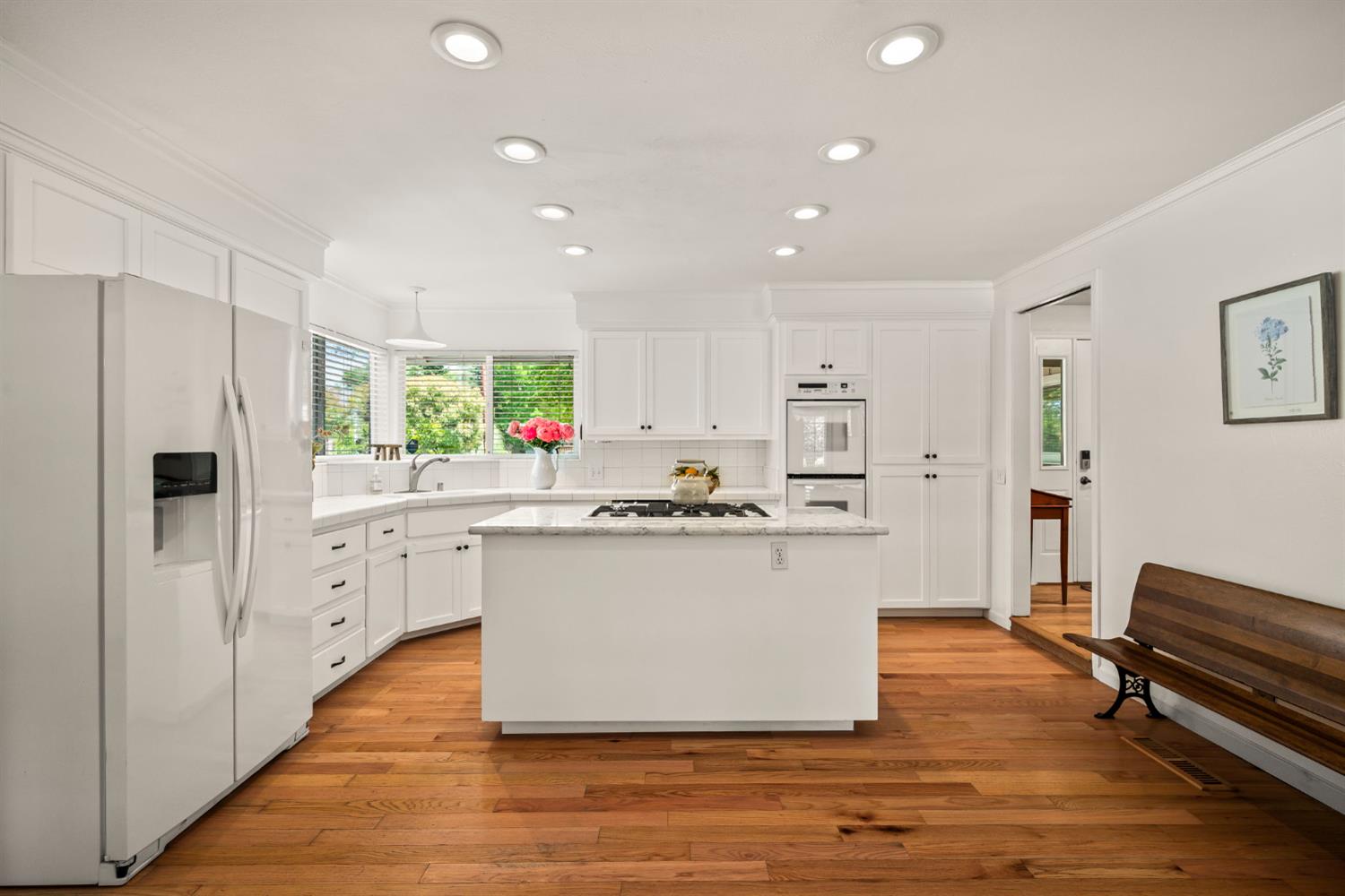 Detail Gallery Image 14 of 55 For 7402 West Ln, Granite Bay,  CA 95746 - 4 Beds | 3 Baths