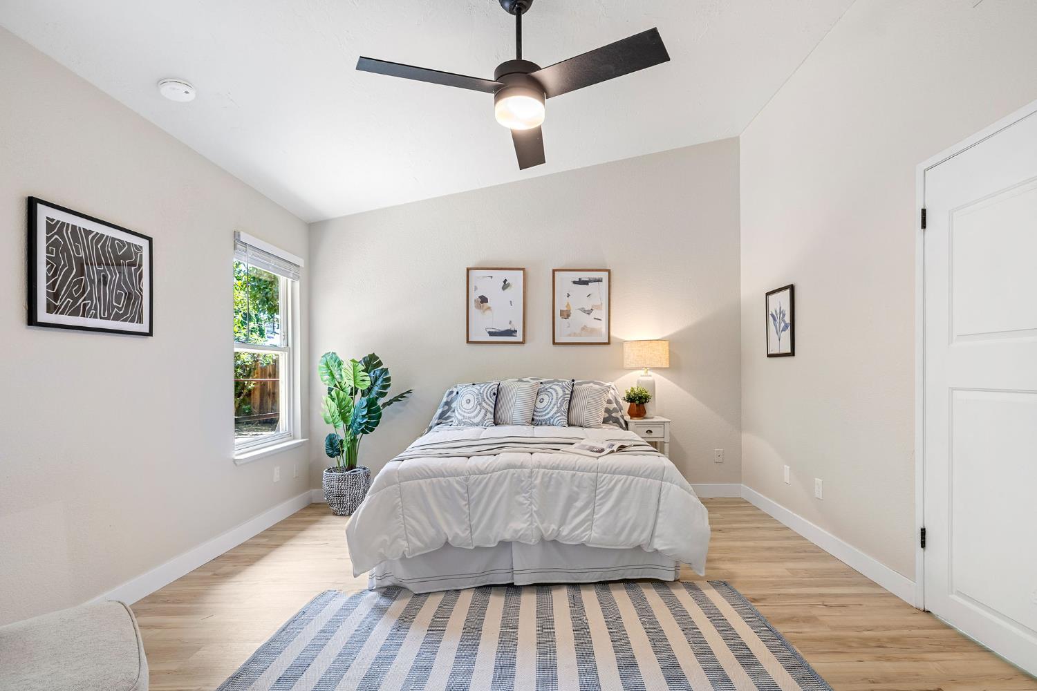 Detail Gallery Image 32 of 43 For 1240 Chuckwagon Dr, Sacramento,  CA 95834 - 3 Beds | 2 Baths