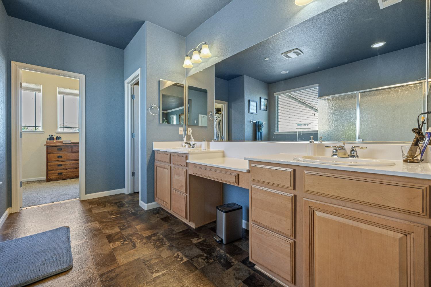 Detail Gallery Image 32 of 41 For 680 Sawtooth Ct, Manteca,  CA 95337 - 4 Beds | 3/1 Baths